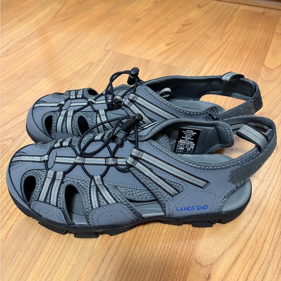 Lands’ End men’s water shoes - size 10.5 EE - Picture 2 of 7